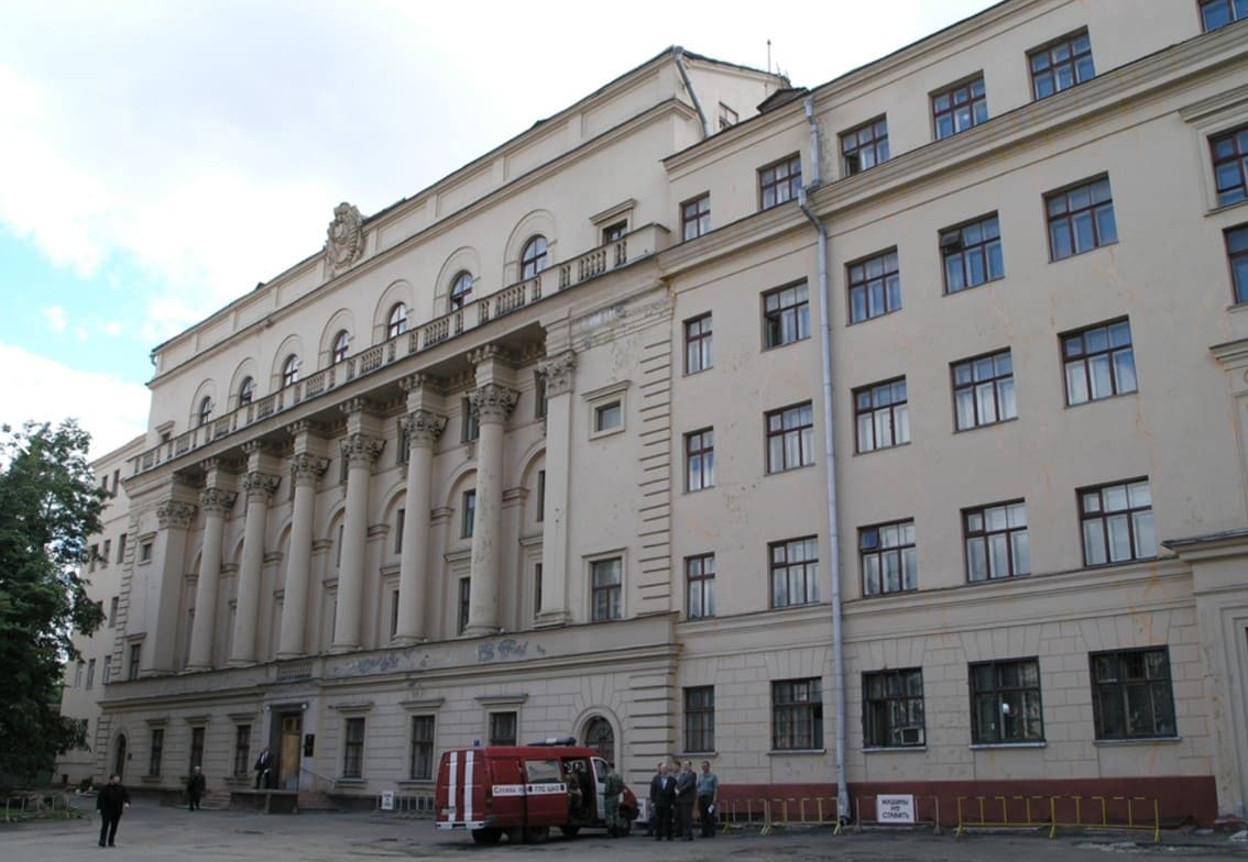 Продажа бизнес-центра 12620 квадратных метров в ЦАО 
