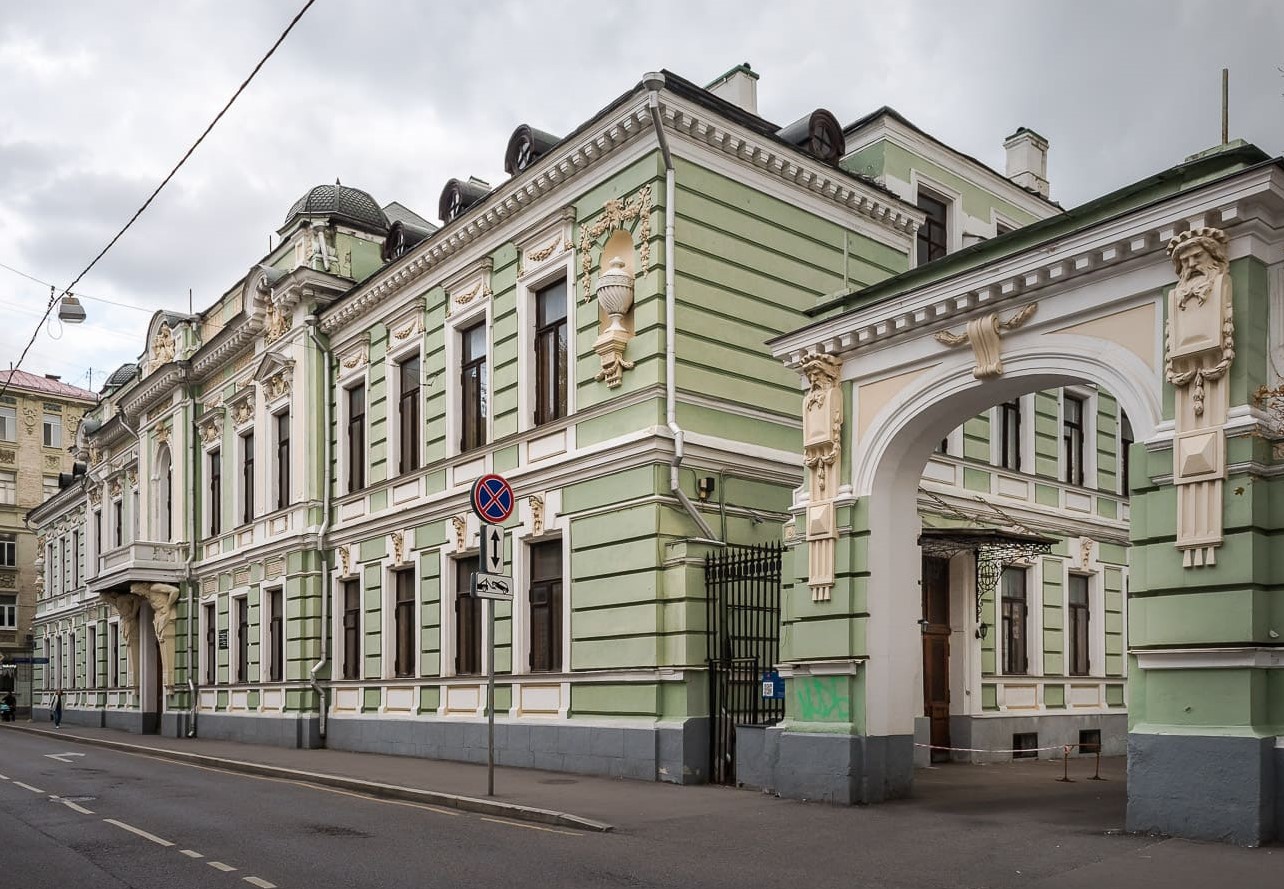 Продажа особняка 445 квадратных метров в ЦАО 