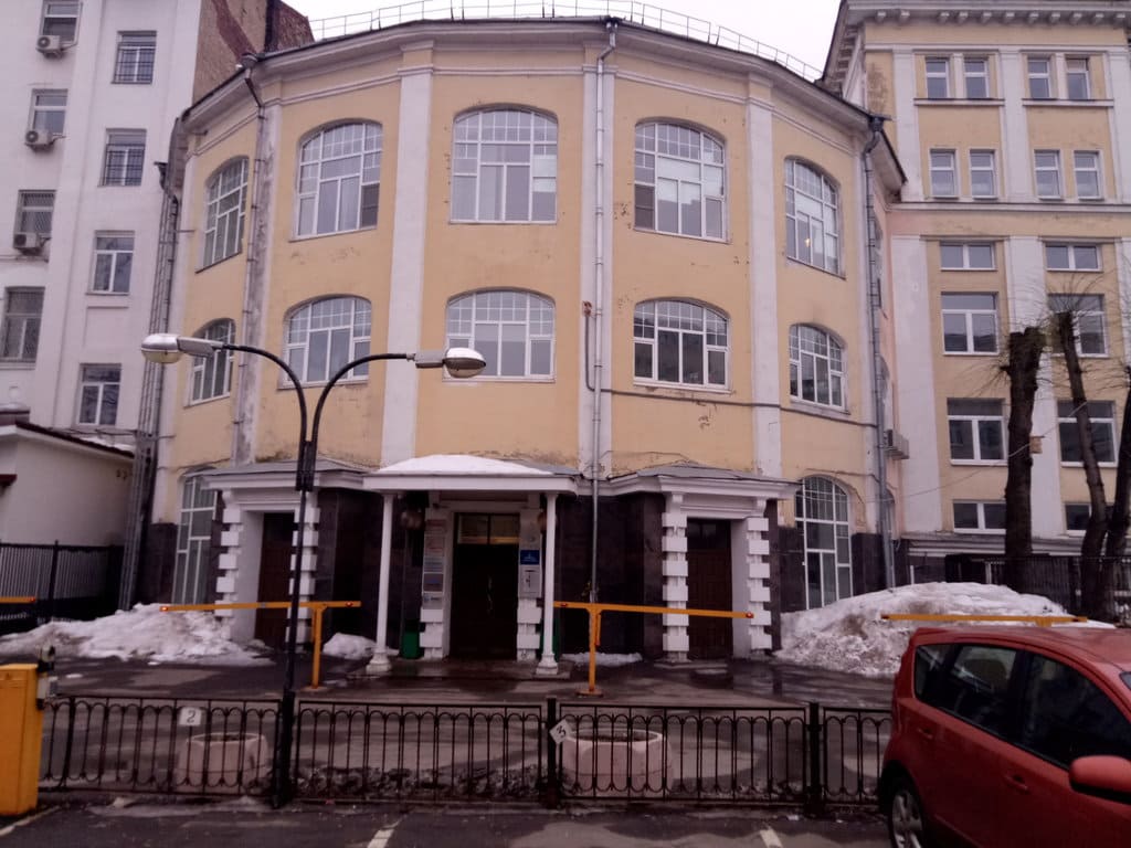 Продажа бизнес-центра 5015 квадратных метров в ЦАО 