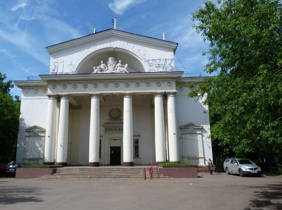 Продажа особняка 2500 квадратных метров в ВАО 