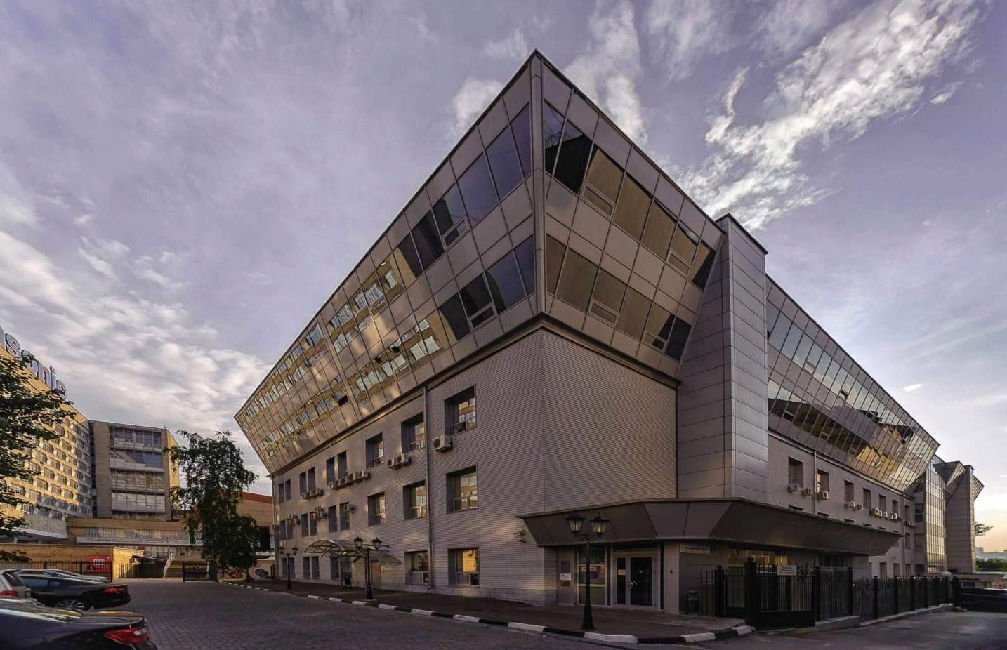 продажа здания бц Крымский Вал