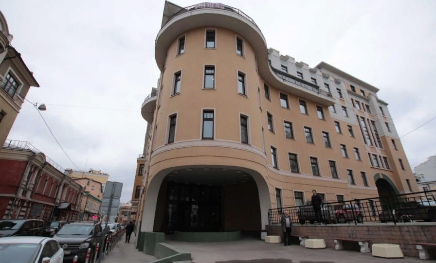 продажа здания бц Малый Головин 5